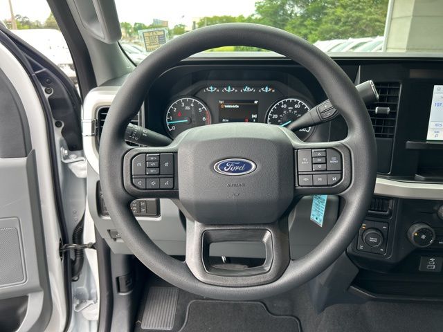 2025 Ford F-350 Super Duty XL - Photo 17