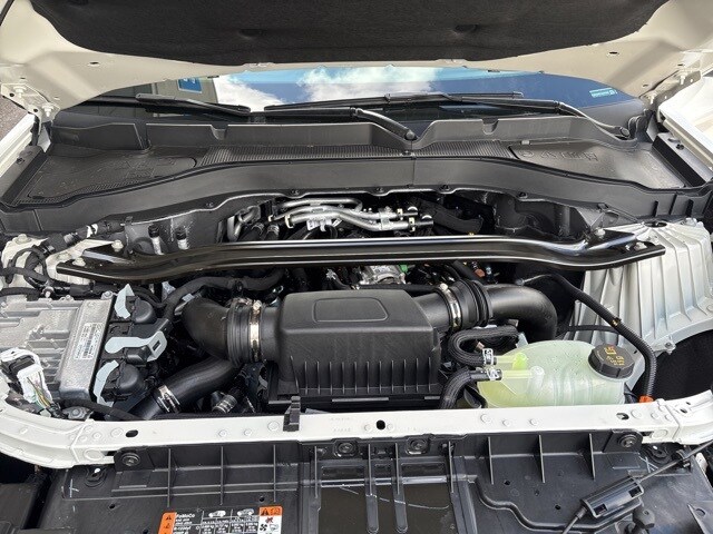 2025 Ford Explorer ST photo 4