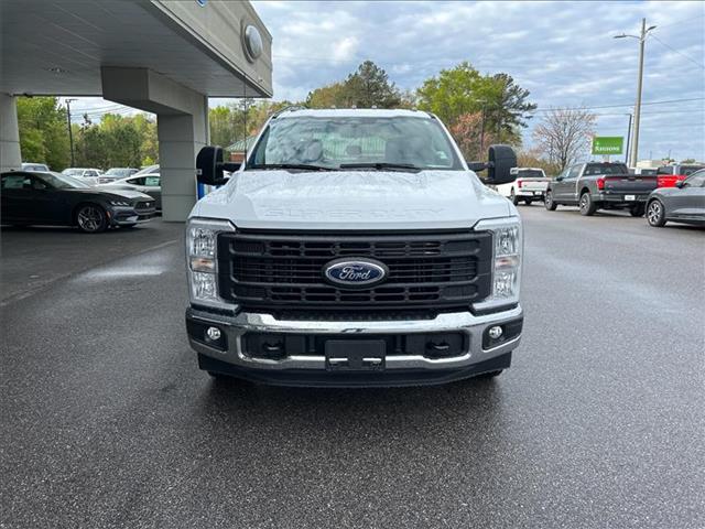 2024 Ford F-350 photo 2