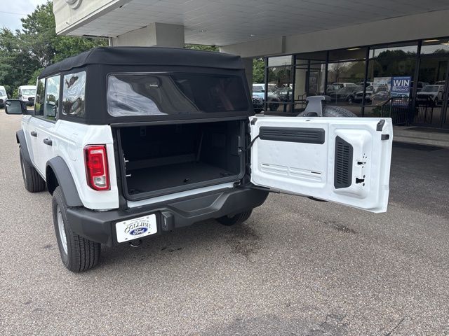 2025 Ford Bronco 4-Door Base - Photo 7