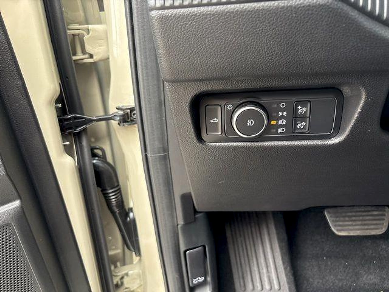 2025 Ford Ranger XLT - Photo 22