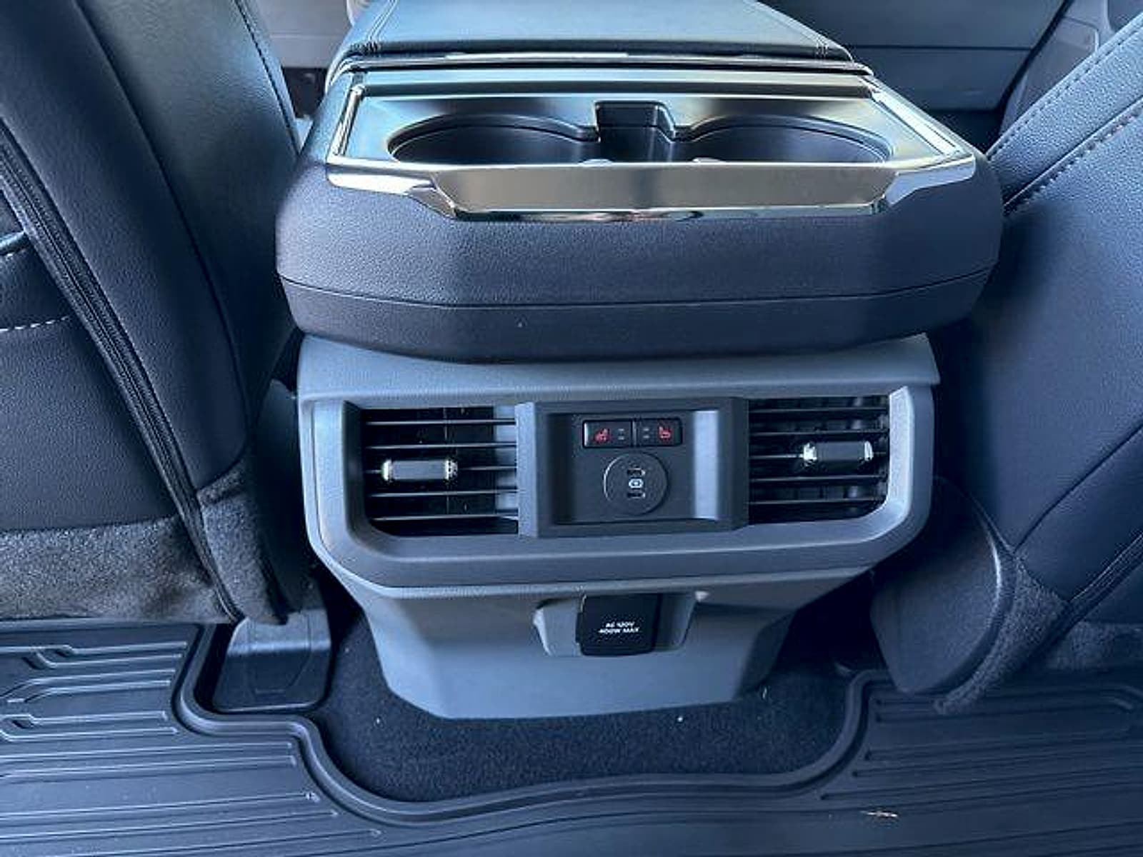 2025 Ford F-150 Lariat - Photo 15