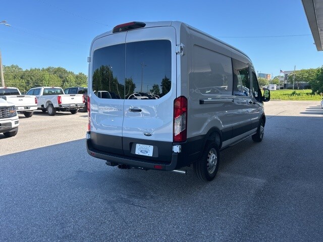 2025 Ford Transit photo 4