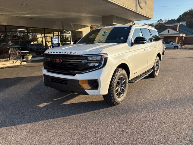 2025 Ford Expedition Tremor's photo