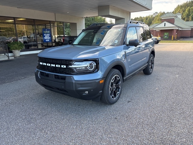 2025 Ford Bronco Sport Outer Banks's photo