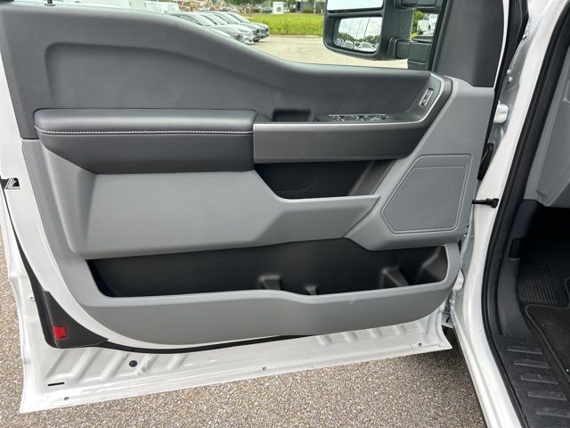 2025 Ford F-350 Super Duty XL - Photo 20