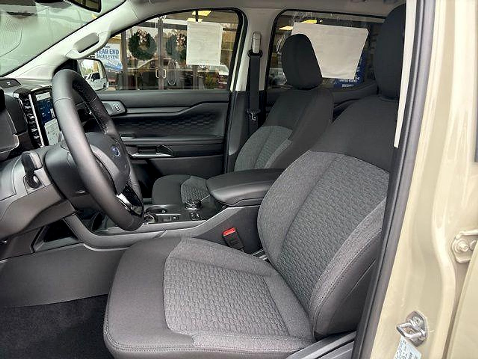 2025 Ford Ranger XLT - Photo 12