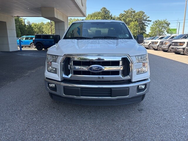 2017 Ford Explorer XLT photo 2