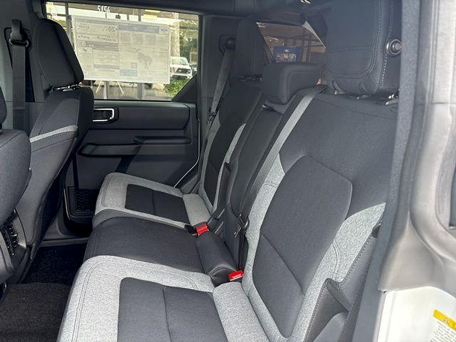 2025 Ford Bronco 4-Door Base - Photo 8