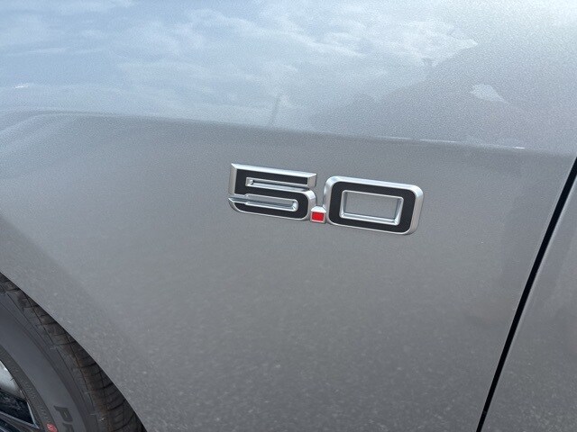 2025 Ford Mustang GT photo 3