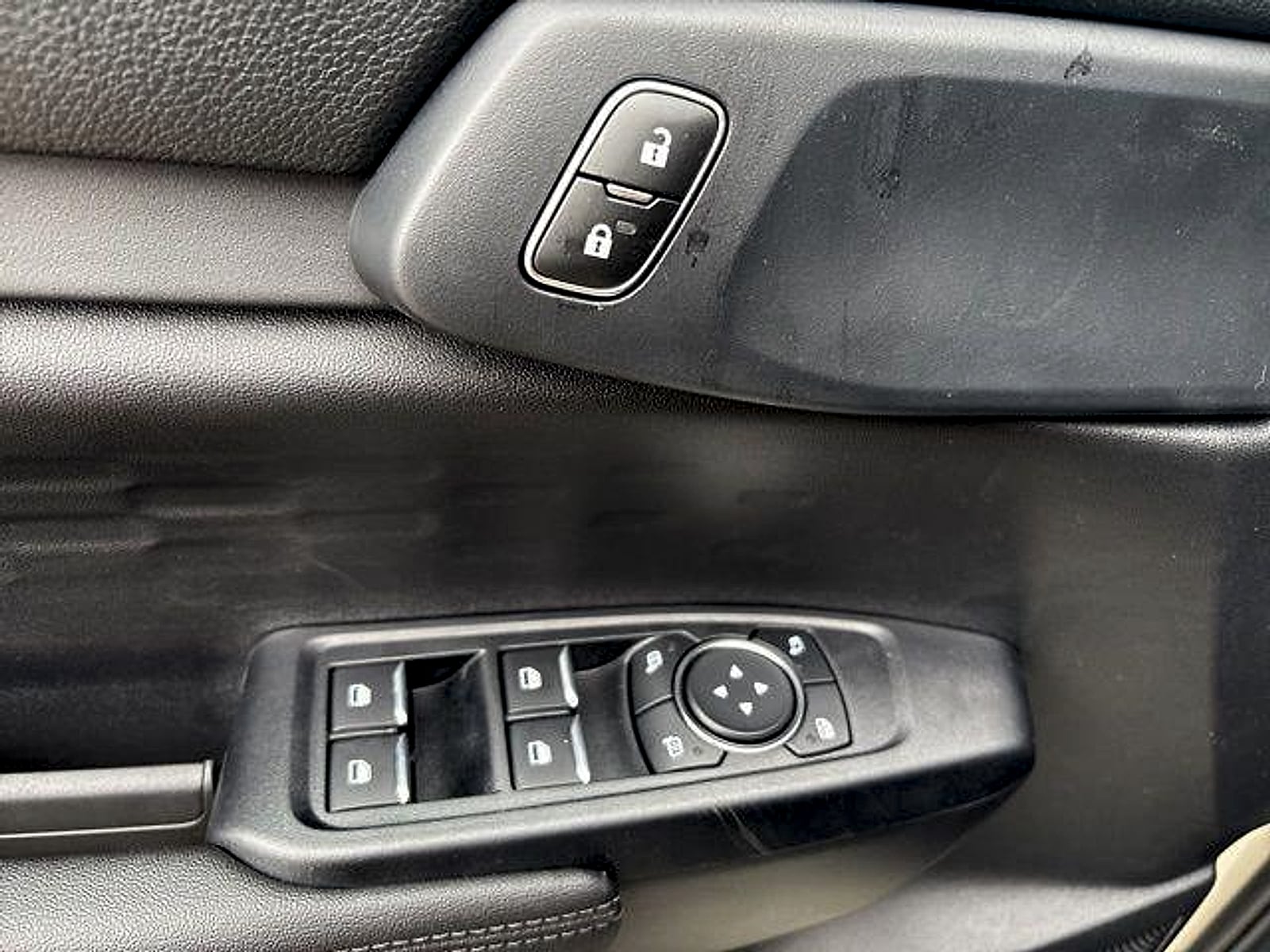 2025 Ford Ranger XLT - Photo 21