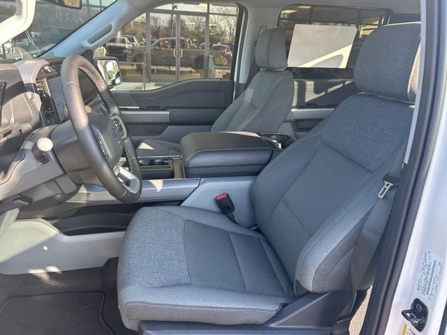 2025 Ford F-150 XLT - Photo 10