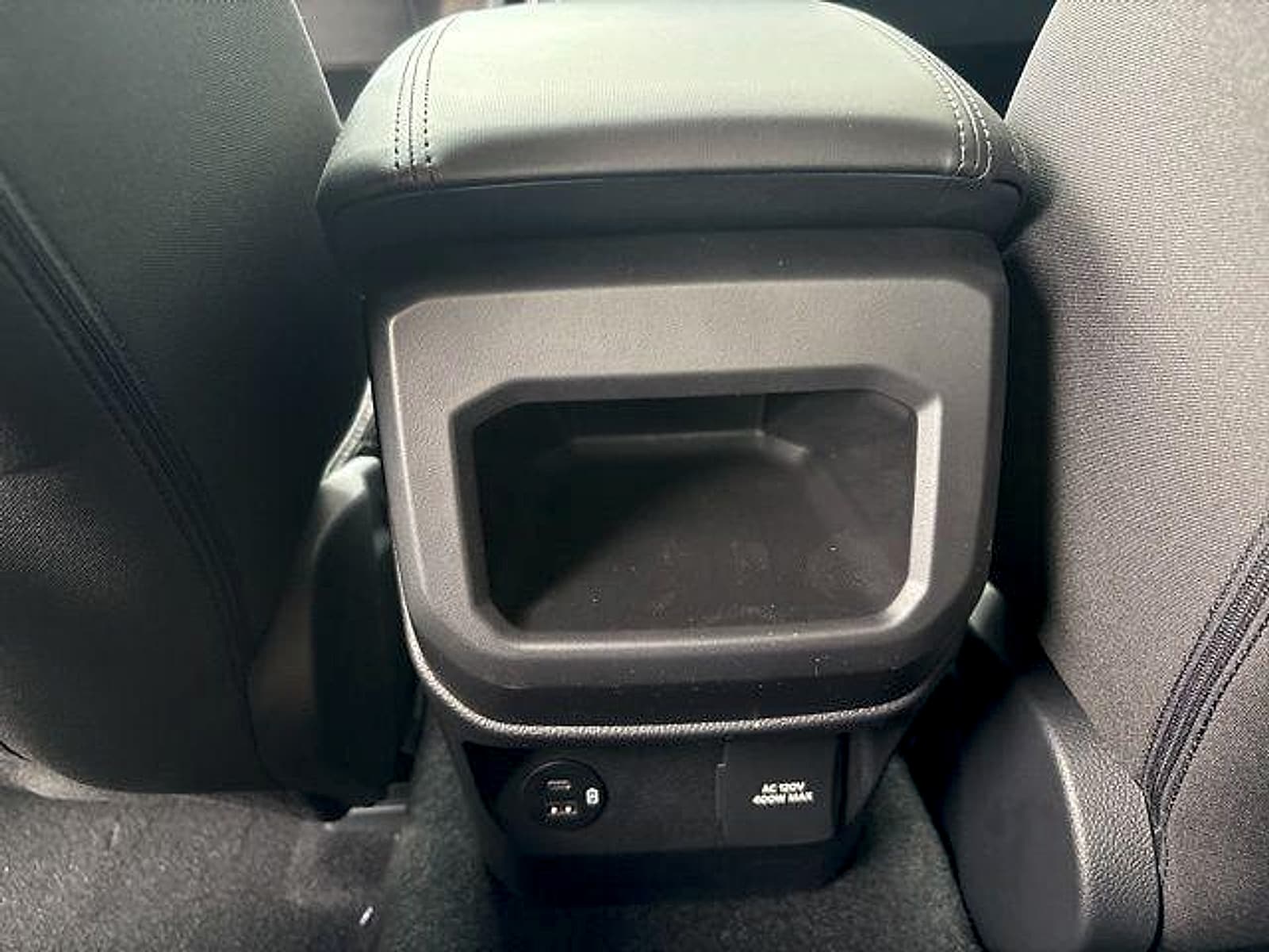 2025 Ford Ranger XLT - Photo 13