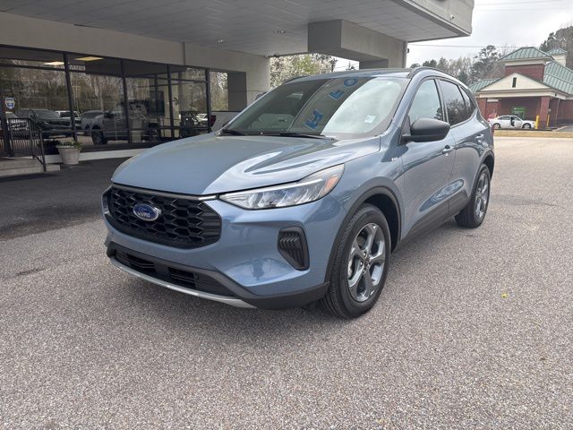 2025 Ford Escape Hybrid ST-Line