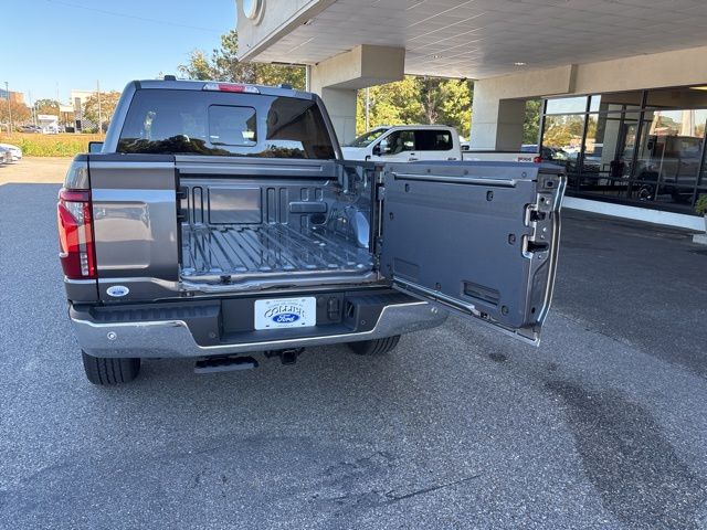 2025 Ford F-150 Lariat - Photo 8