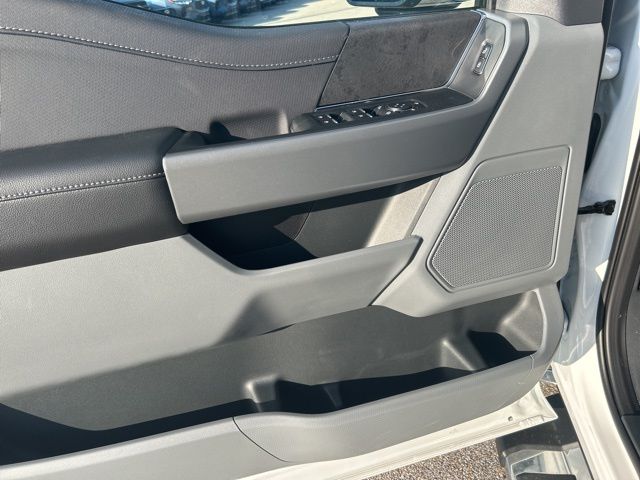 2025 Ford F-150 XLT - Photo 18
