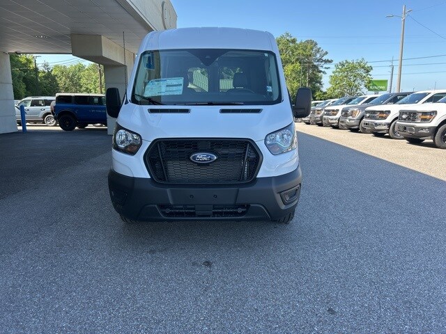 2025 Ford Transit photo 2