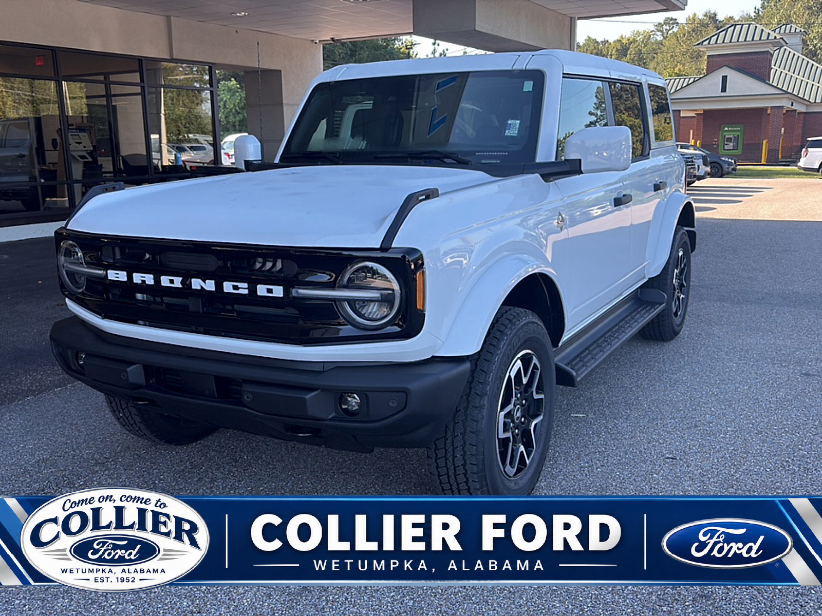 2026 Ford Bronco Outer Banks