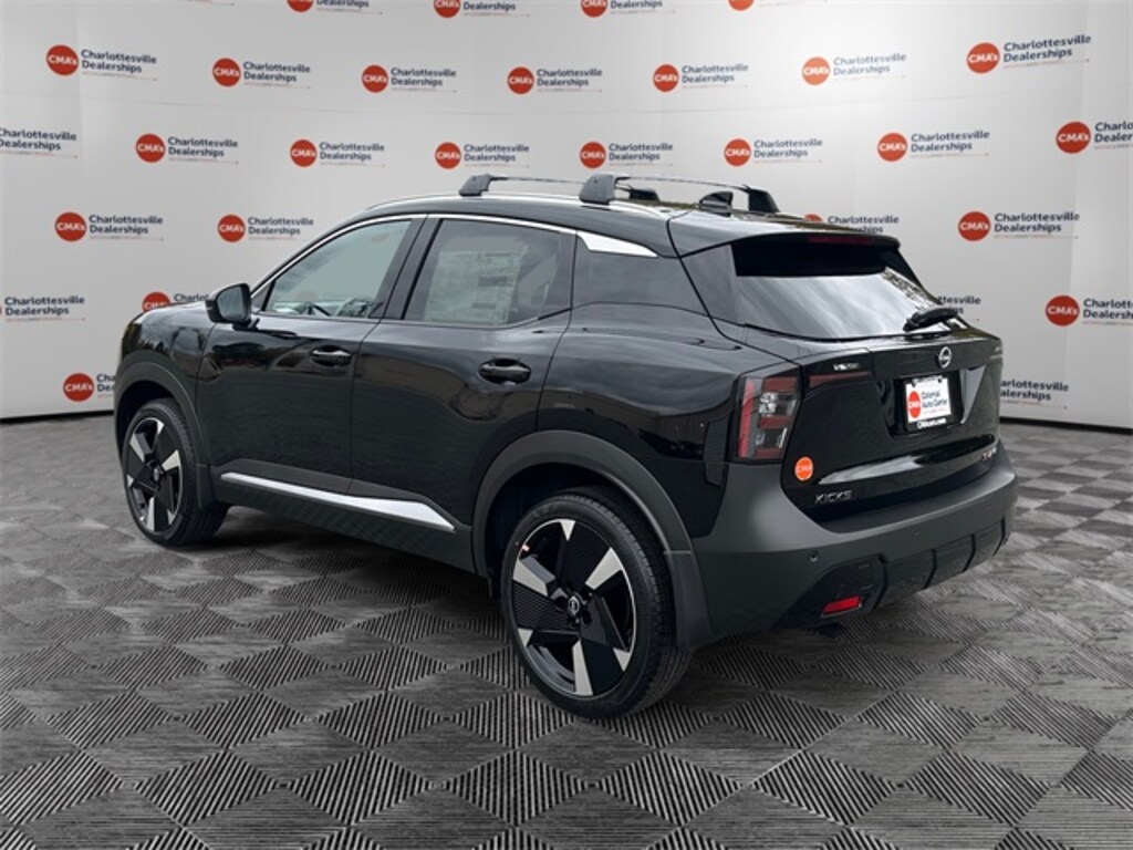 New 2026 Nissan Kicks SR SUV