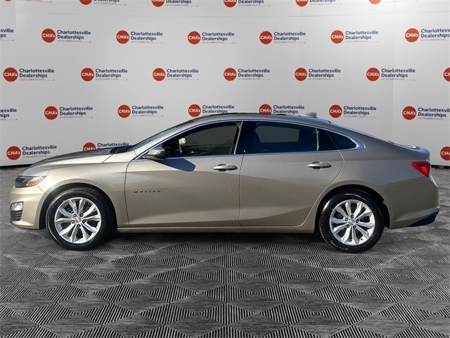 2023 Chevrolet Malibu 1LT photo 2