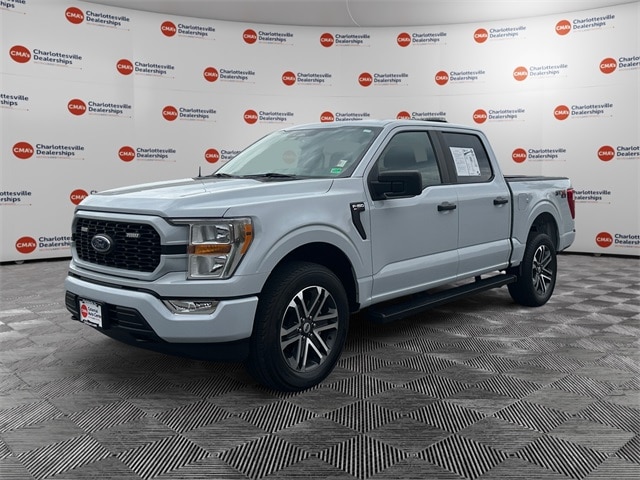 2022 Ford F-150 XL's photo