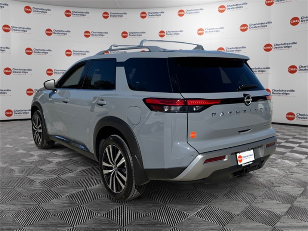 New 2025 Nissan Pathfinder Platinum SUV