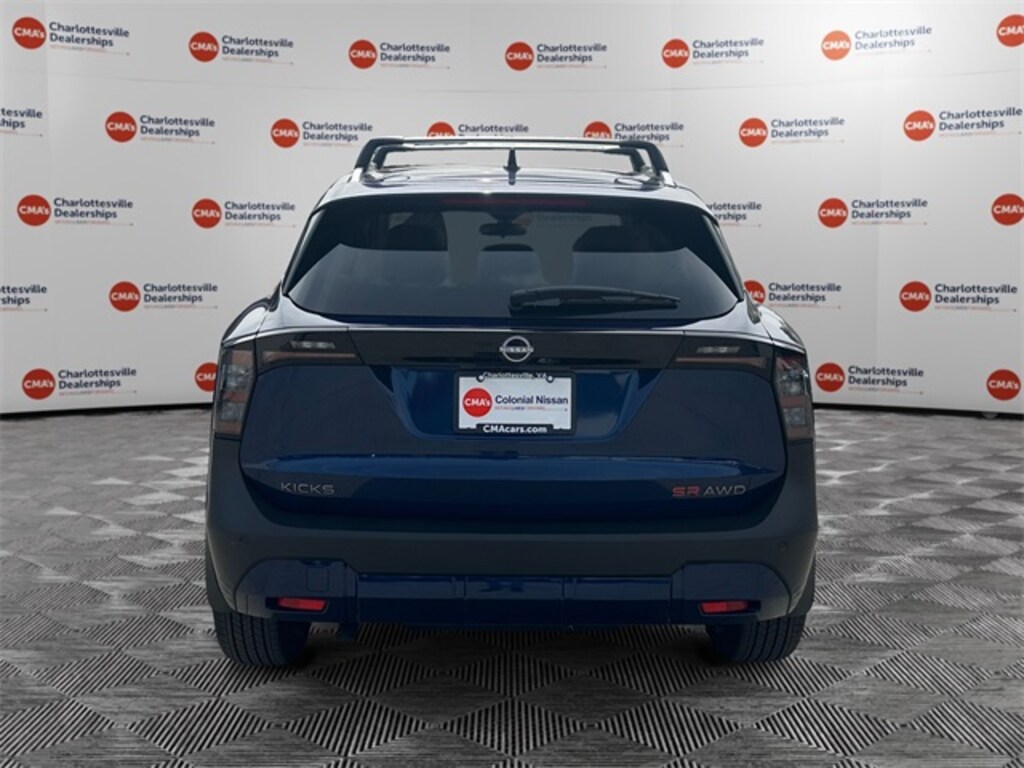 New 2026 Nissan Kicks SR SUV
