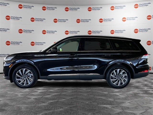 2025 Lincoln Aviator Premiere photo 2