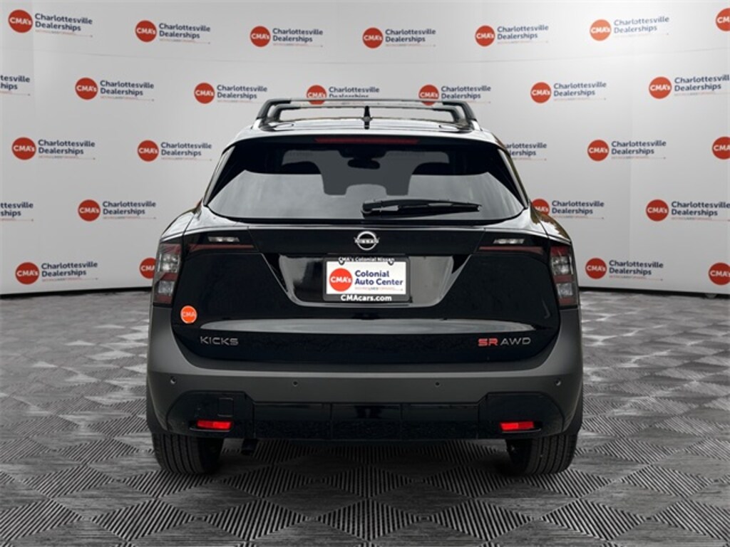 New 2026 Nissan Kicks SR SUV