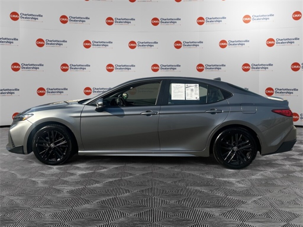 Used 2025 Toyota Camry SE Sedan