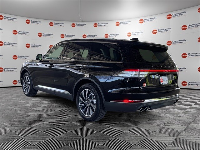 2025 Lincoln Aviator Premiere photo 3