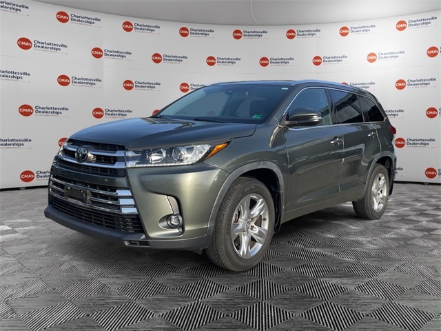 2019 Toyota Highlander Limited's photo