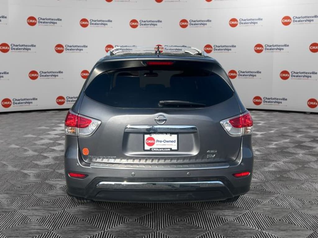 Used 2016 Nissan Pathfinder SV SUV