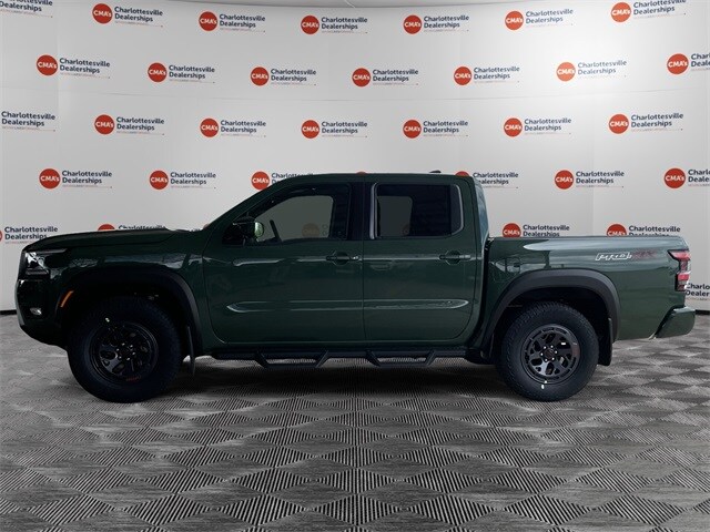 2025 Nissan Frontier PRO-4X photo 2