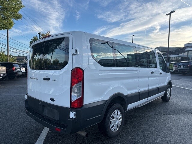 2021 Ford Transit Passenger XLT photo 4