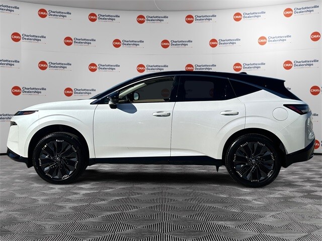 2026 Nissan Murano Platinum photo 2