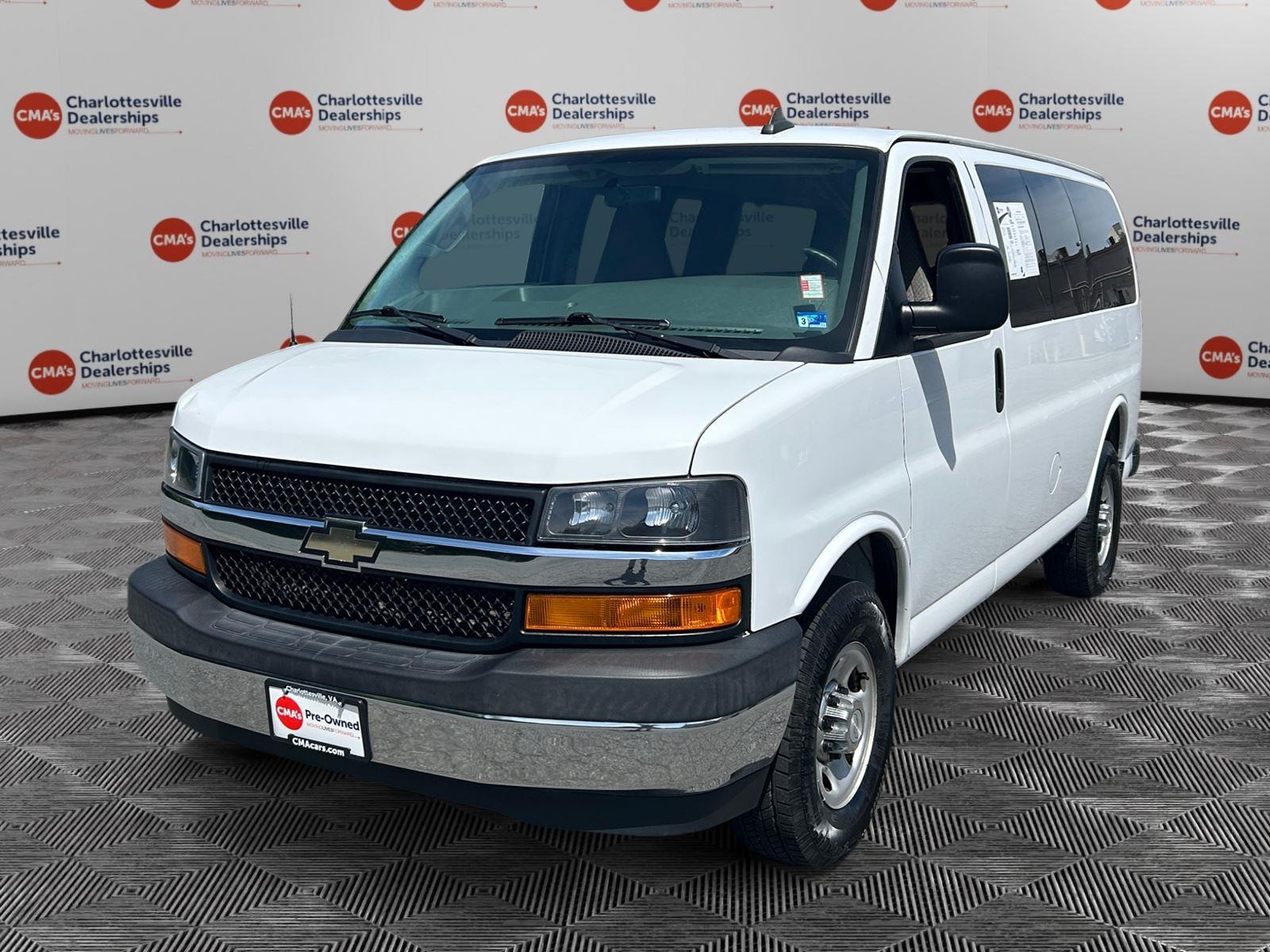 2017 Chevrolet Express 2500 LS's photo