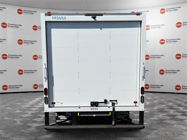 2025 Gmc Savana Cutaway 3500 photo 4