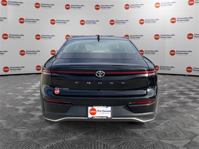 2024 Toyota Crown XLE photo 4