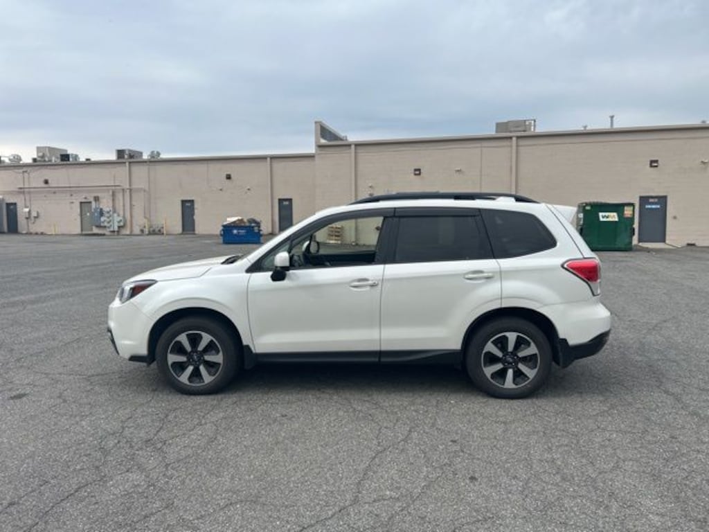 Used 2017 Subaru Forester 2.5i Premium SUV
