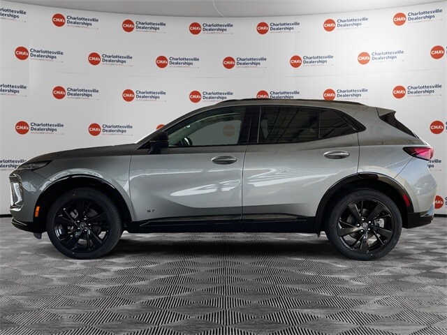 2025 Buick Envision Sport Touring photo 2