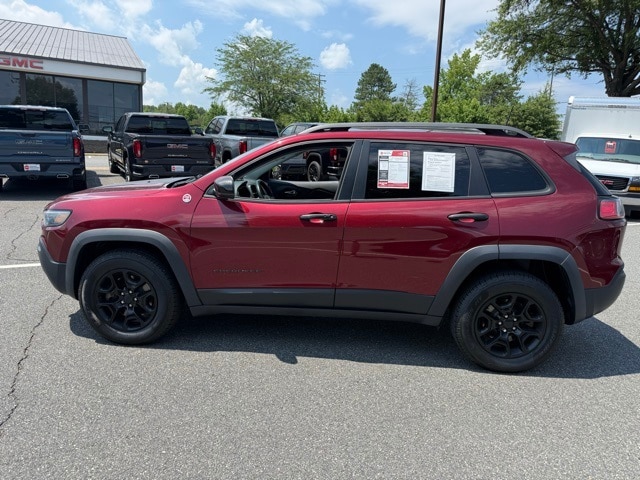 Used 2019 Jeep Cherokee Trailhawk with VIN 1C4PJMBX5KD101026 for sale in Charlottesville, VA