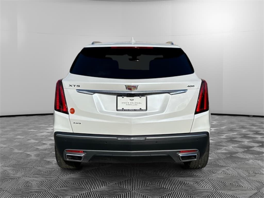 New 2025 Cadillac XT5 Premium Luxury SUV