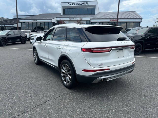 2020 Lincoln Corsair Standard photo 3