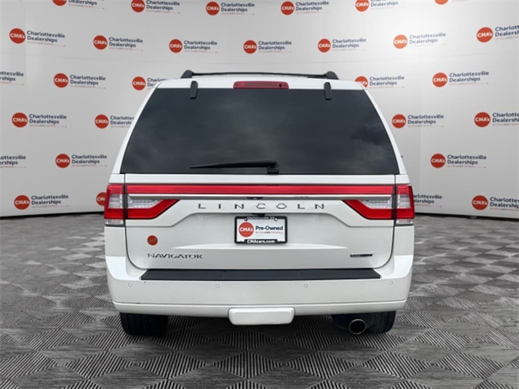 Used 2015 Lincoln Navigator Base SUV