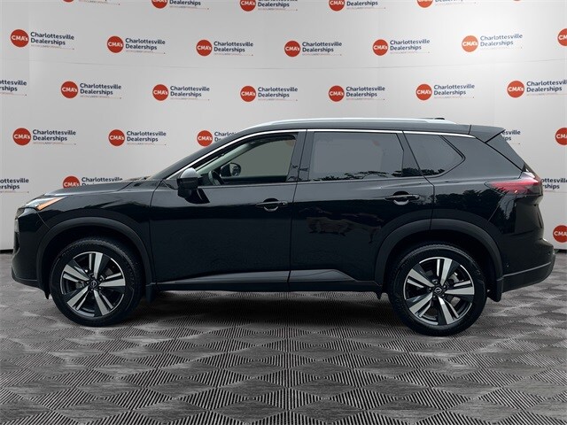 2024 Nissan Rogue SL photo 2
