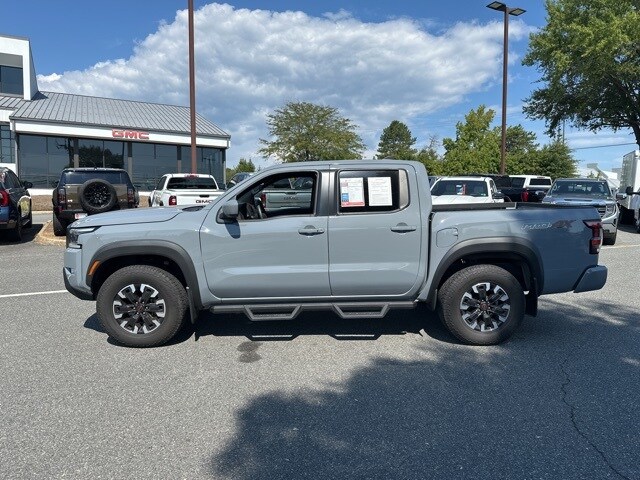 2024 Nissan Frontier PRO-4X photo 2