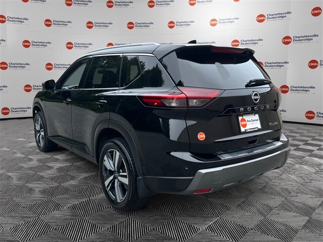 2024 Nissan Rogue SL photo 3