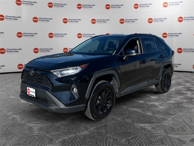 2019 Toyota RAV4 XLE's photo