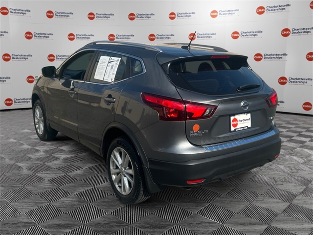 Used 2018 Nissan Rogue Sport SV SUV